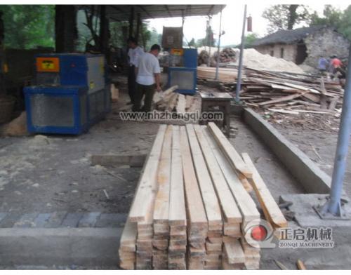 貴州遵義鋸杉木加工現(xiàn)場25機1