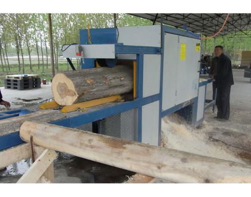 河南省信陽市-鋸400圓木加工現(xiàn)場(chǎng)0