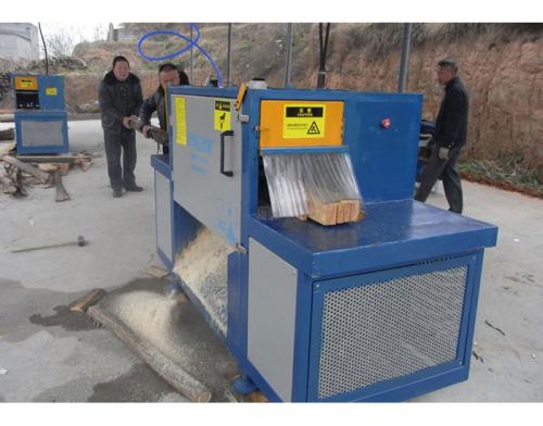 四川省-綿陽市-方木圓木加工現場